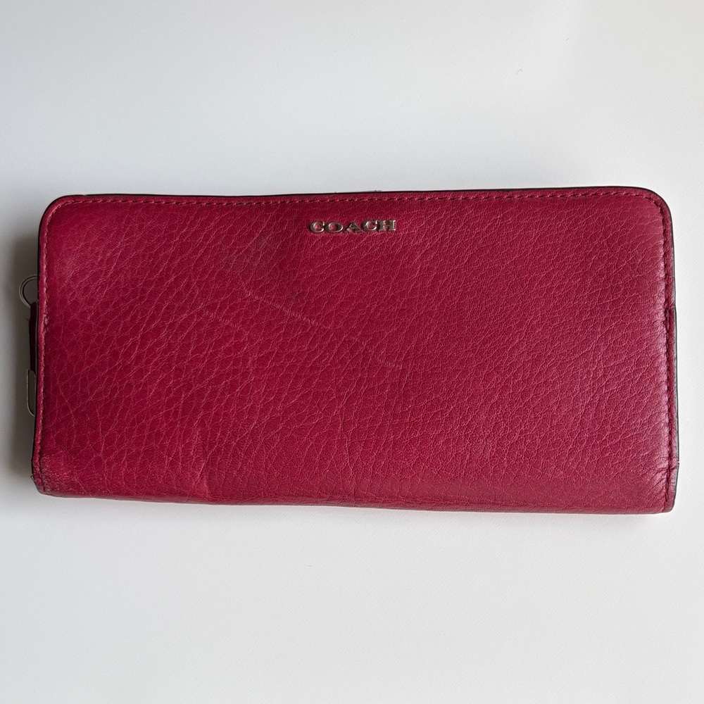 Coach Large Red Wallet – 8″ × 4"